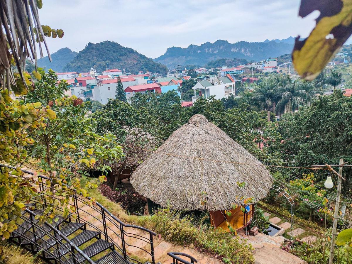 Flourish Homestay Моктяу Екстер'єр фото
