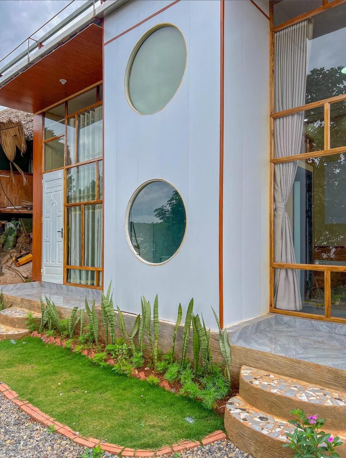 Flourish Homestay Моктяу Екстер'єр фото